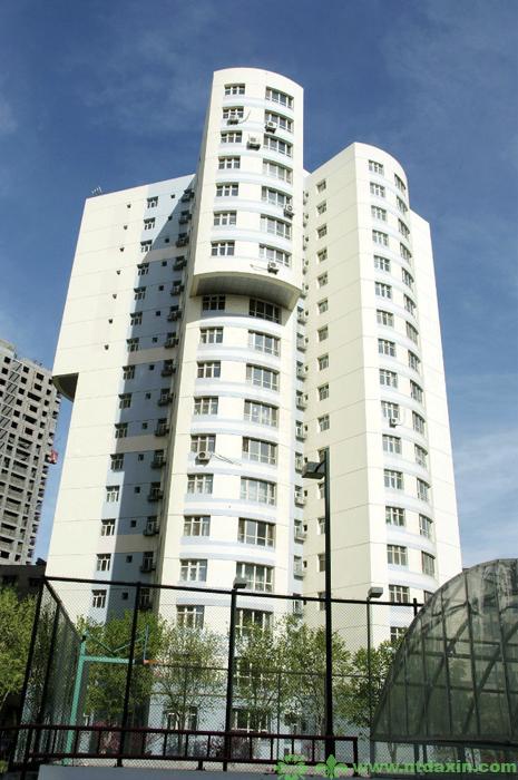 南門(mén)國(guó)際城F1高層住宅樓（新疆建筑工程天山獎(jiǎng)、江蘇省省外“揚(yáng)子杯”）